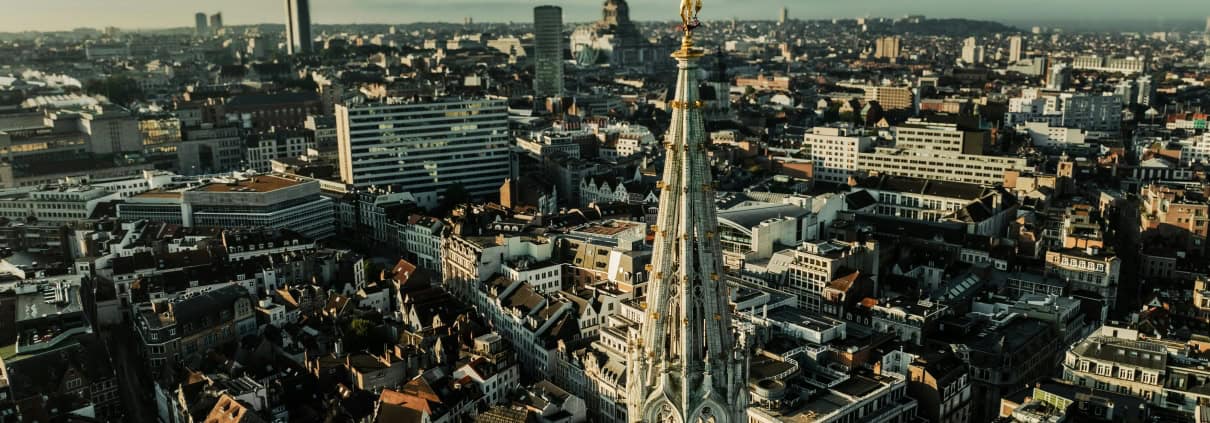 Vue aérienne de Bruxelles, Belgique, marché cible du service de secrétariat à distance Assistance Virtuelle pour professionnels belges