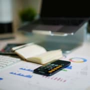 Calculatrice et documents de facturation pour service de secrétariat externalisé