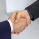 Professionnel et secrétaire virtuelle en collaboration de longue date