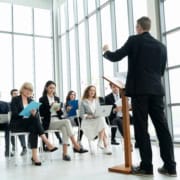 Apprentissage de la terminologie technique par un prestataire pour experts